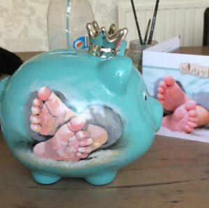 spaarpot nageschilderd van Geboortekaartje